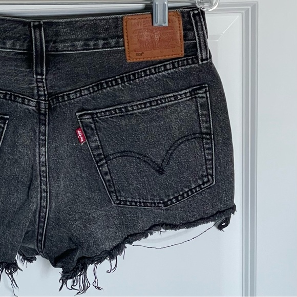Levi's 501 Trashed Black Denim Cutoff Distressed Jean Shorts - 35667 - Picture 7 of 13